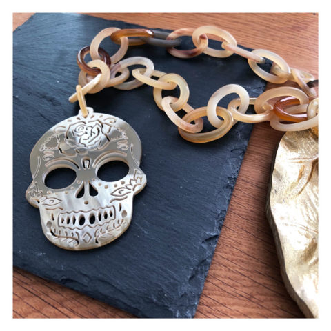 collier, tete de mort, corne naturelle, geraldinestylejewelry