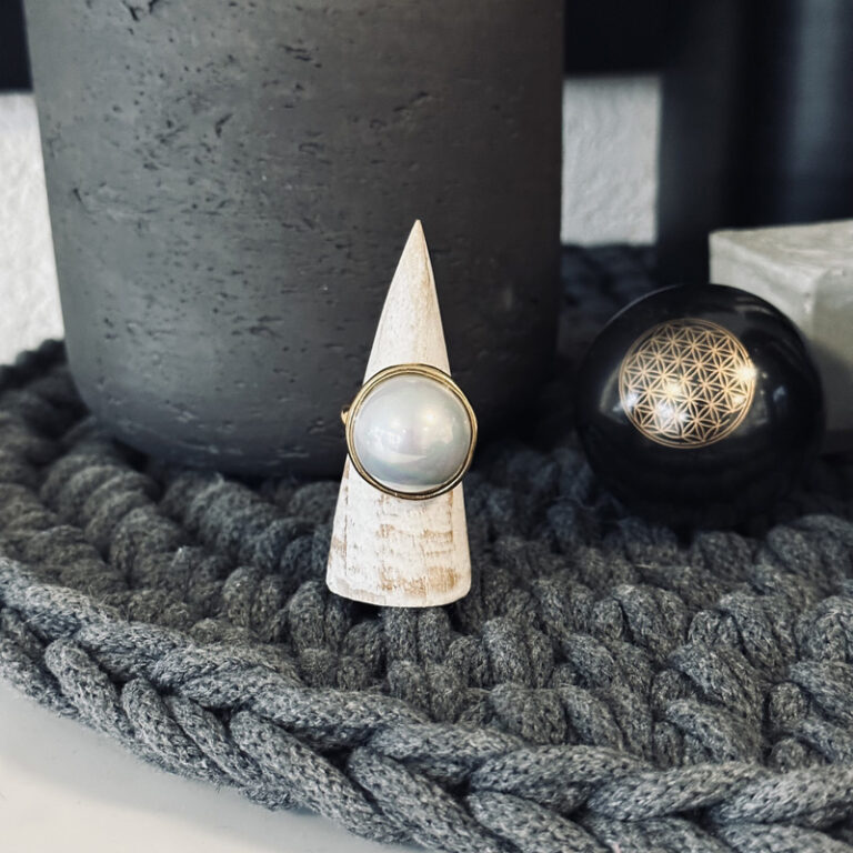 bague, perle, blanche