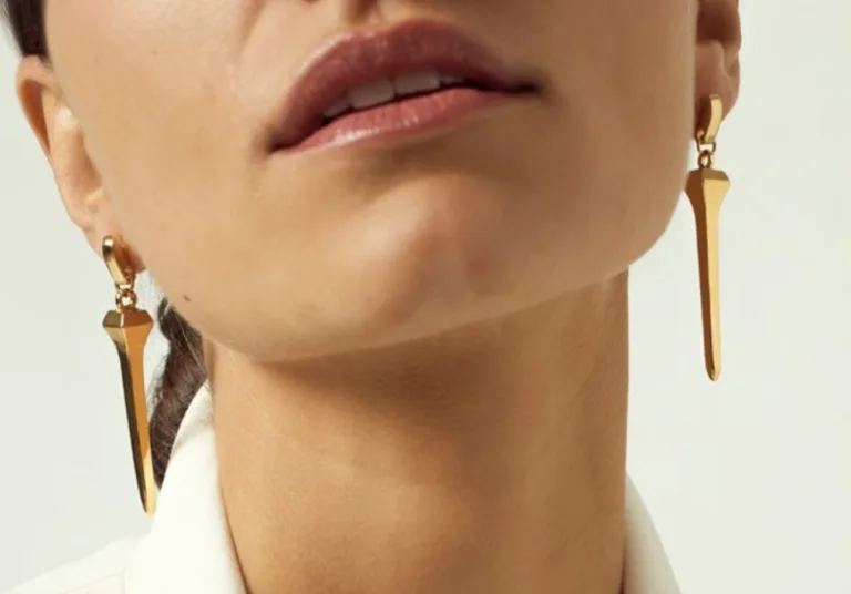 Boucles d'oreilles, pendants, clous, doré, cxc