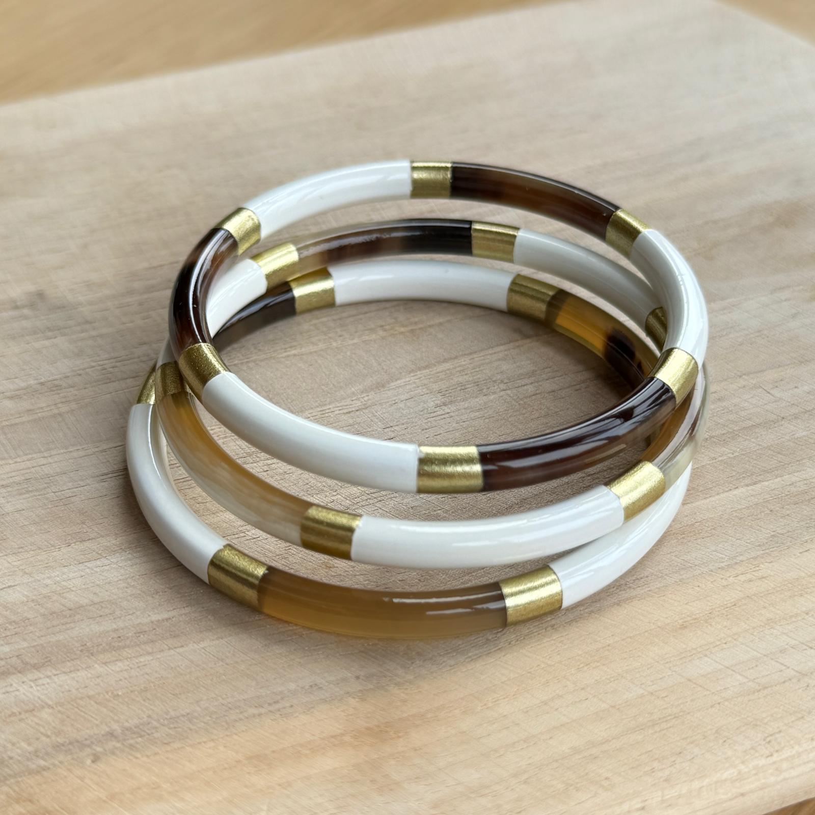Bracelet, corne de buffle, laqué, blanc, jonc, doré