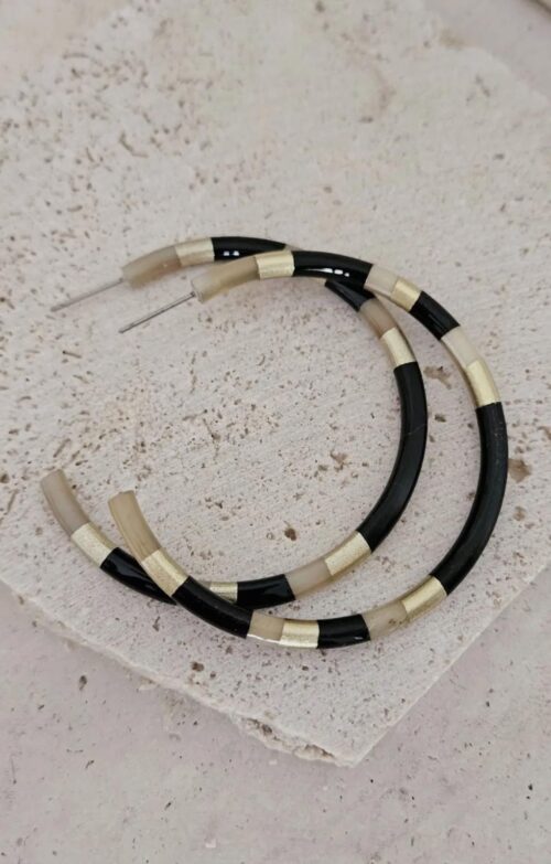 Boucles d'oreilles, corne de buffle, laqué, noir, jonc, crème, doré, large