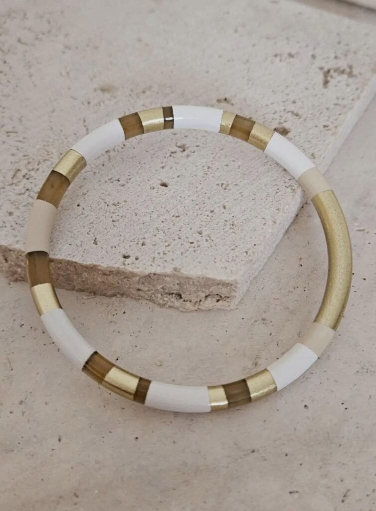 Bracelet, corne de buffle, laqué, blanc, jonc, doré, crème