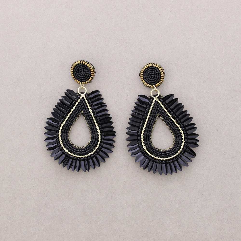 boucles, d'oreilles, noir