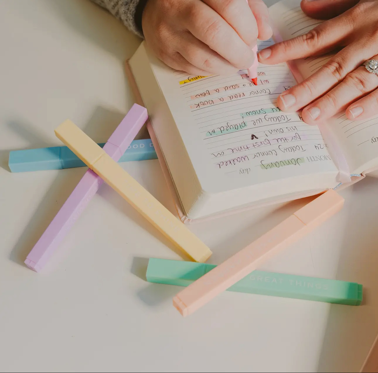 marqueurs, couleurs, phrases, fun