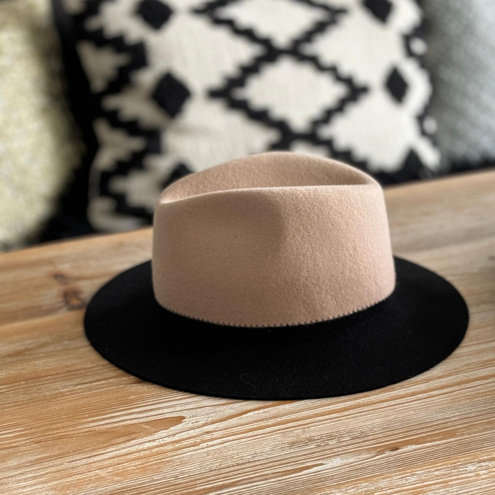 Chapeux, bicolore, beige, noir, laine